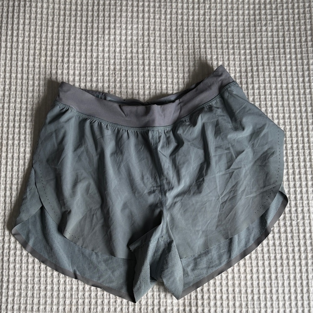 Lululemon Fast and Free Short Size 6